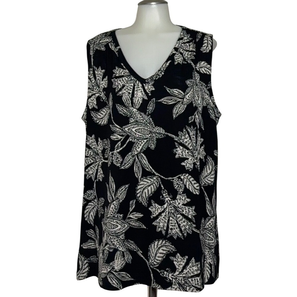 Maurices 24/7 Tank Top Womens XL Black White Floral Leaf V-Neck NWT Stretch Slub